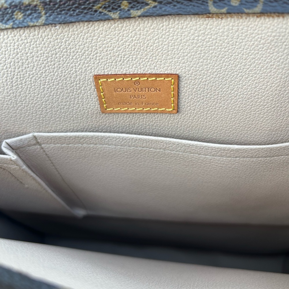 Louis Vuitton Vintage Monogram Canvas Sac Plat Bag - Picture 11 of 11